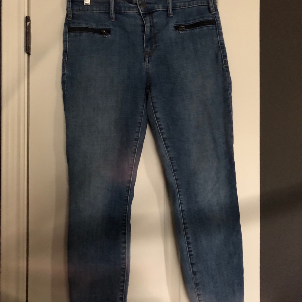 Gap Petite (29P) Zippered True Skinny Jeans